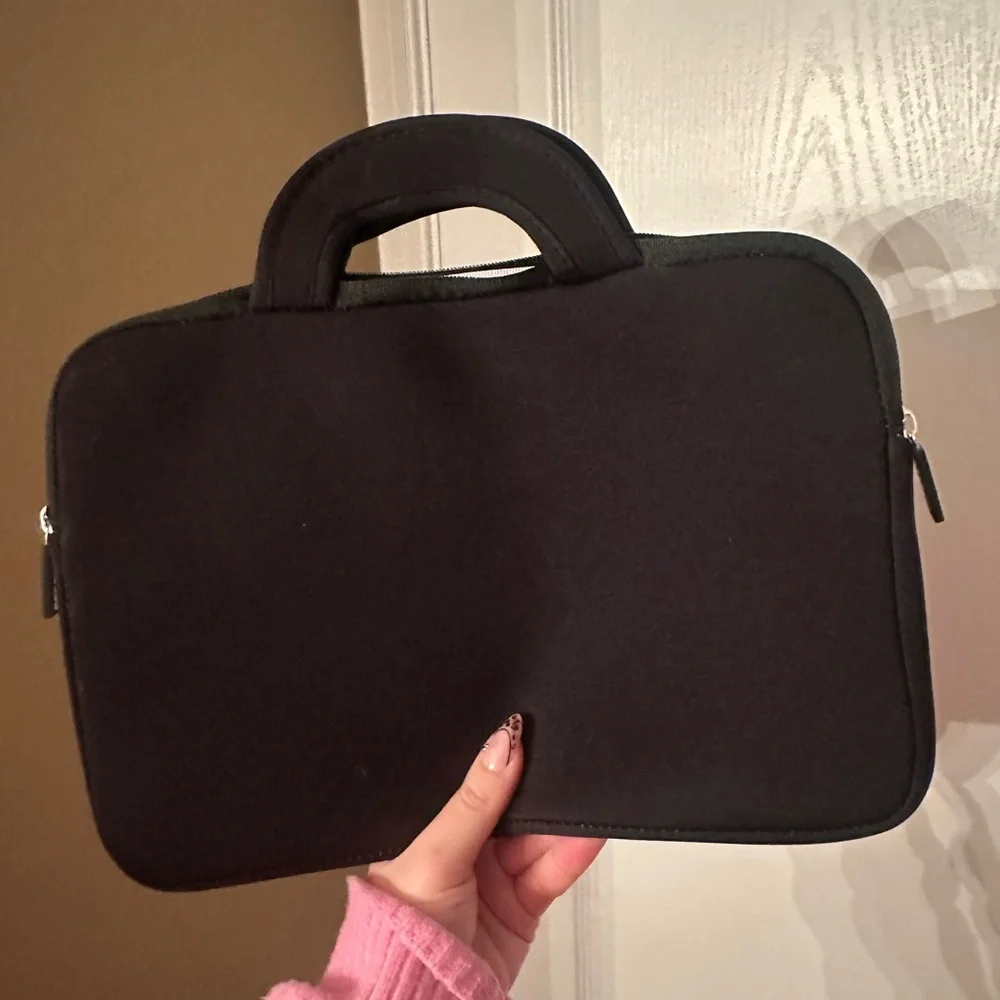 Black iPad Carry Case